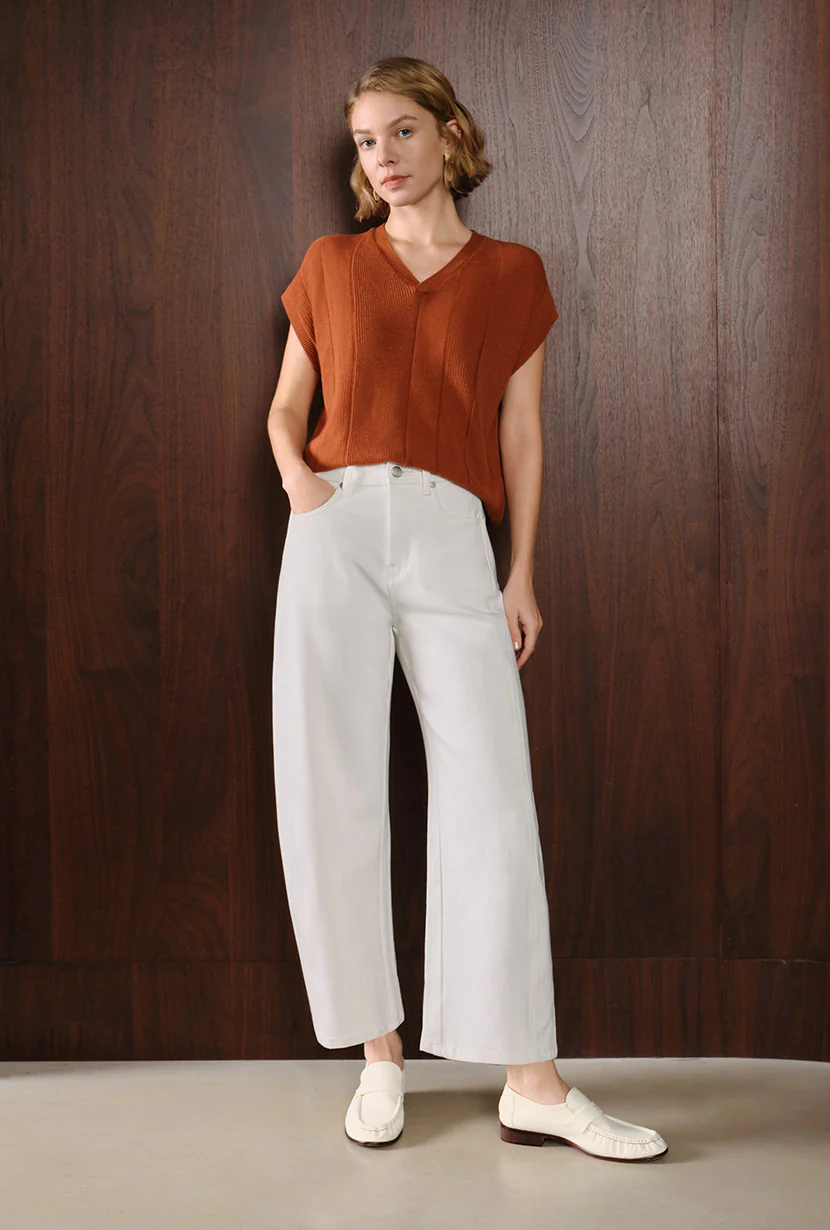 Evie Mid-Rise Barrel Jeans - White - Image 2